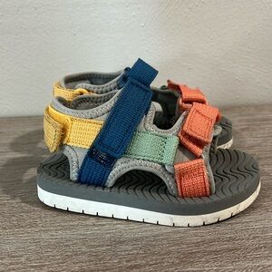 Cat & Jack sandals size 6